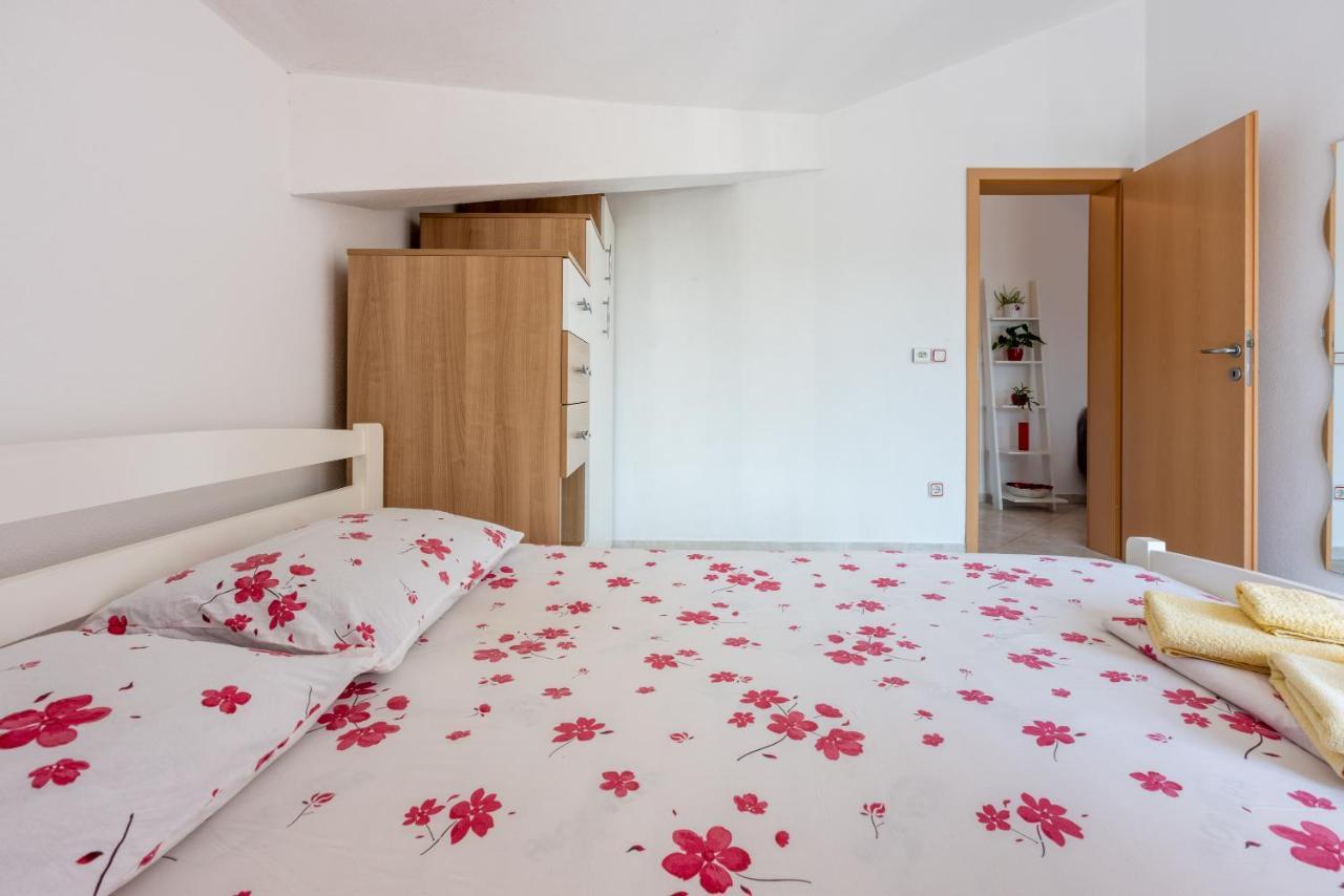 Apartmani Jaric Novi Vinodolski Eksteriør billede